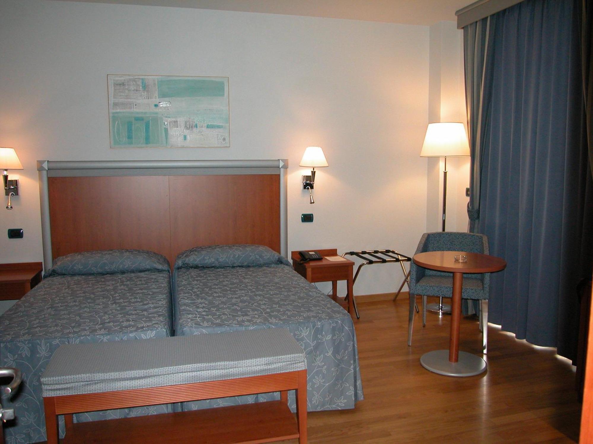 West Florence Campi Bisenzio Exteriör bild
